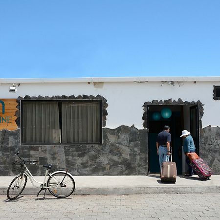 Aquamarine Galapagos Hotel Puerto Ayora  Exterior photo